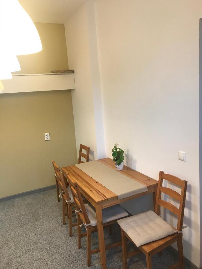 Appartement Garsoniera Mandrilor à Slănic Extérieur photo