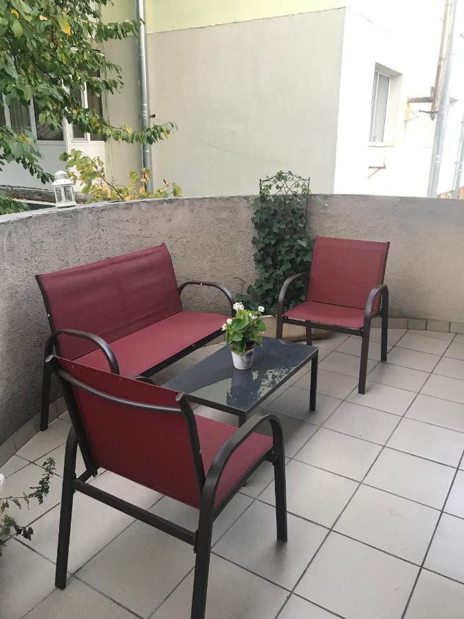 Appartement Garsoniera Mandrilor à Slănic Extérieur photo